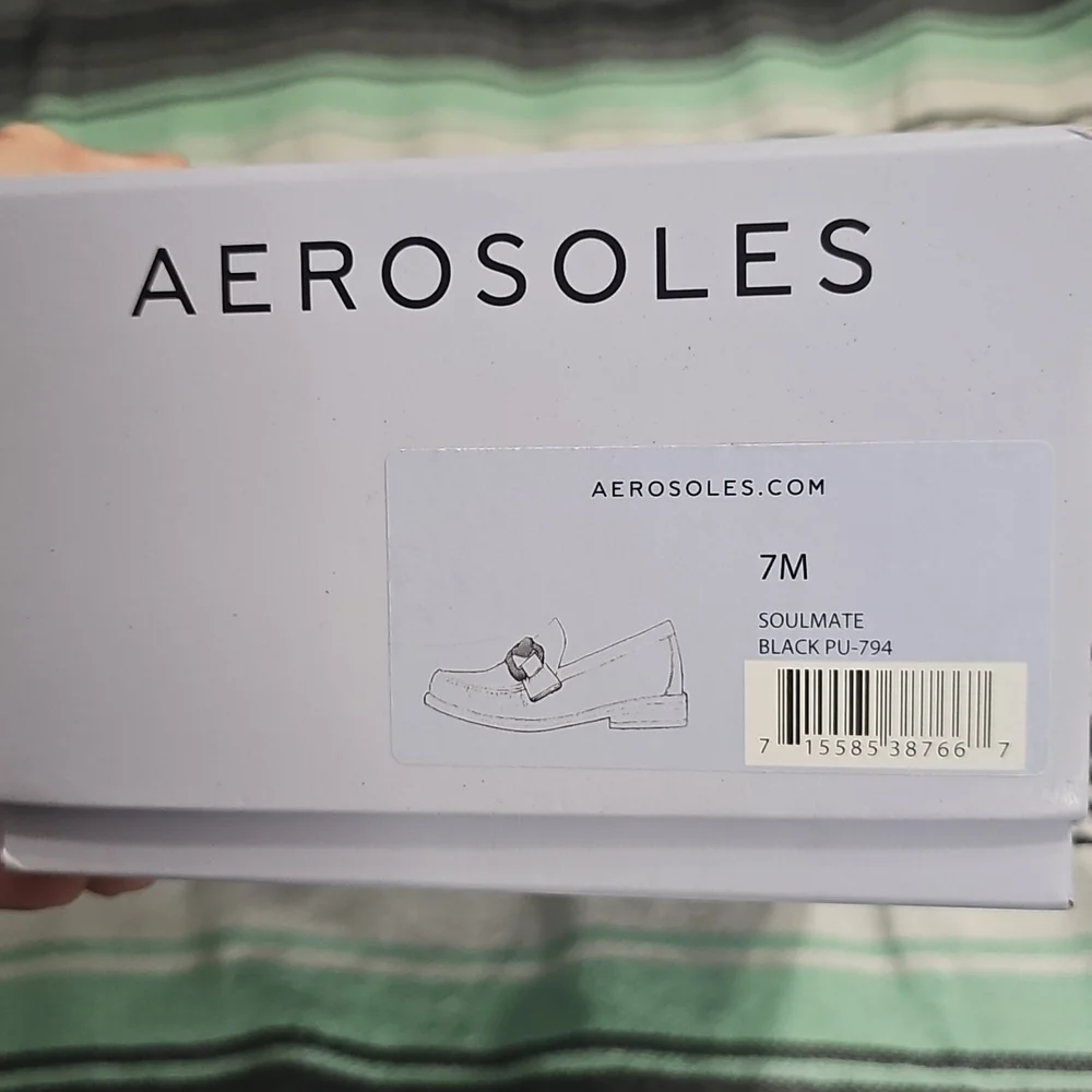 Aerosoles Soulmate Women's Loafers In Black With Gold Serpant Buckle Size 7M NEW